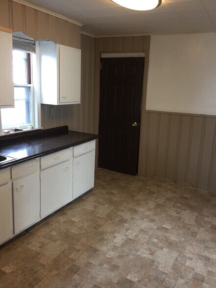 Building Photo - 127 Taunton Pl