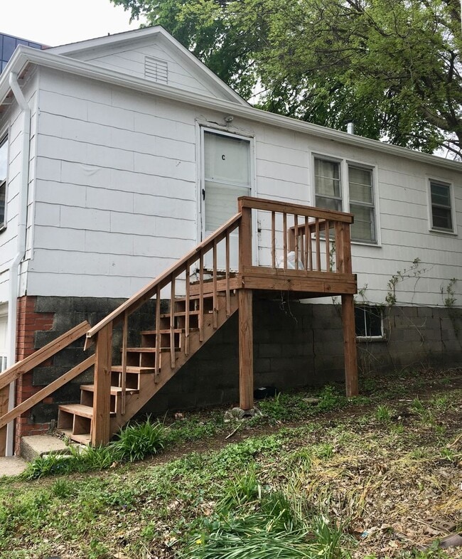 Building Photo - Very Unique Apartment in Downtown Columbia