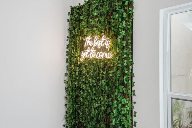 Building Photo - 13609 Heritage Way