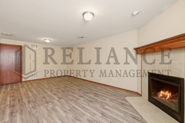 Building Photo - 9922 E Kinkaid Cir