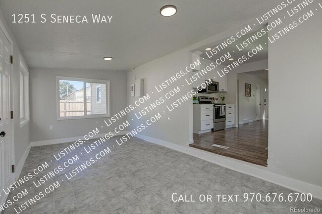 Building Photo - 1251 S Seneca Way