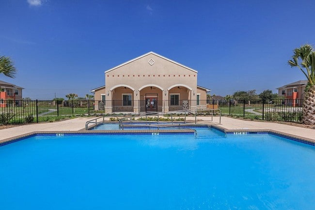 Building Photo - La Esperanza De Alton- Income Restricted