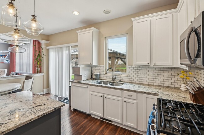 Building Photo - 25125 Rockwell Ln