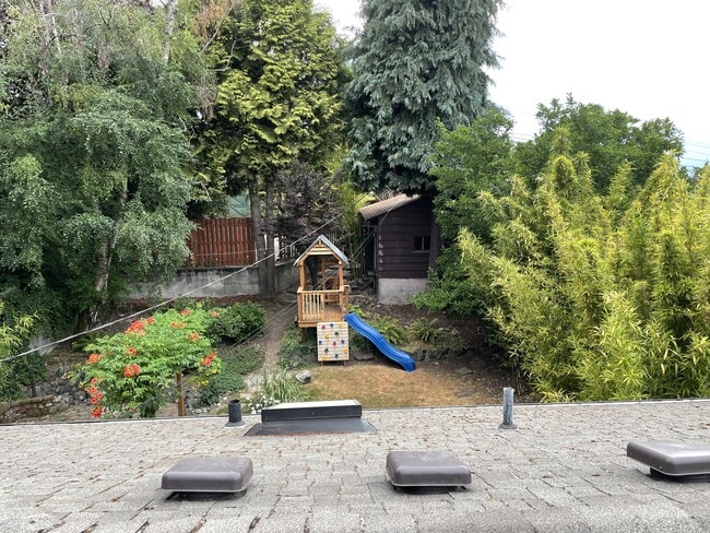 Building Photo - 6551 35th Ave SW