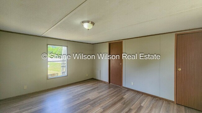 Building Photo - 133 Mandalay Way