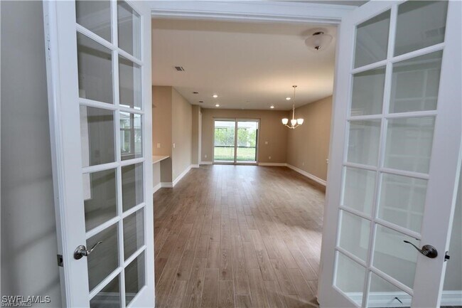 Building Photo - 1063 Enbrook Lp