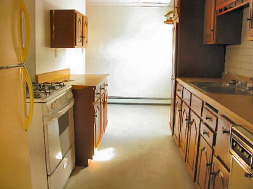 Building Photo - 602 W Columbia Ave