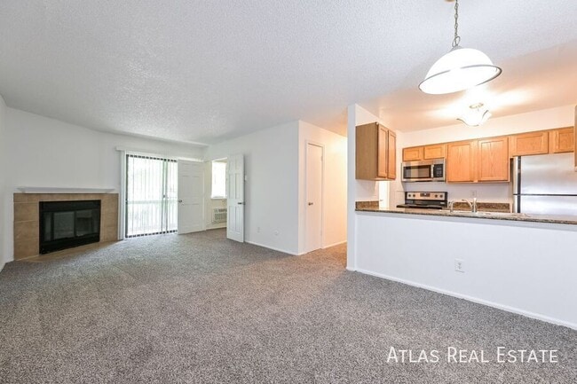 Building Photo - 14701 E Tennessee Dr