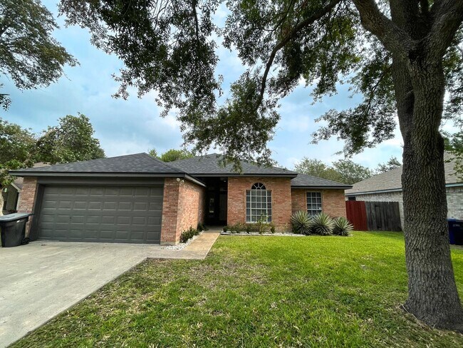 Primary Photo - Live near the schools, shops, and dining y...
