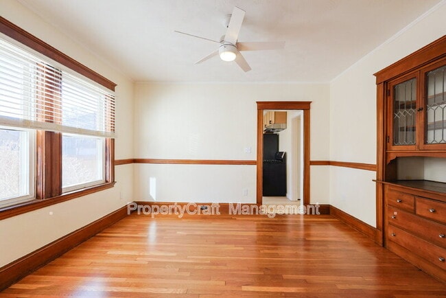 Building Photo - 105 Marlboro St