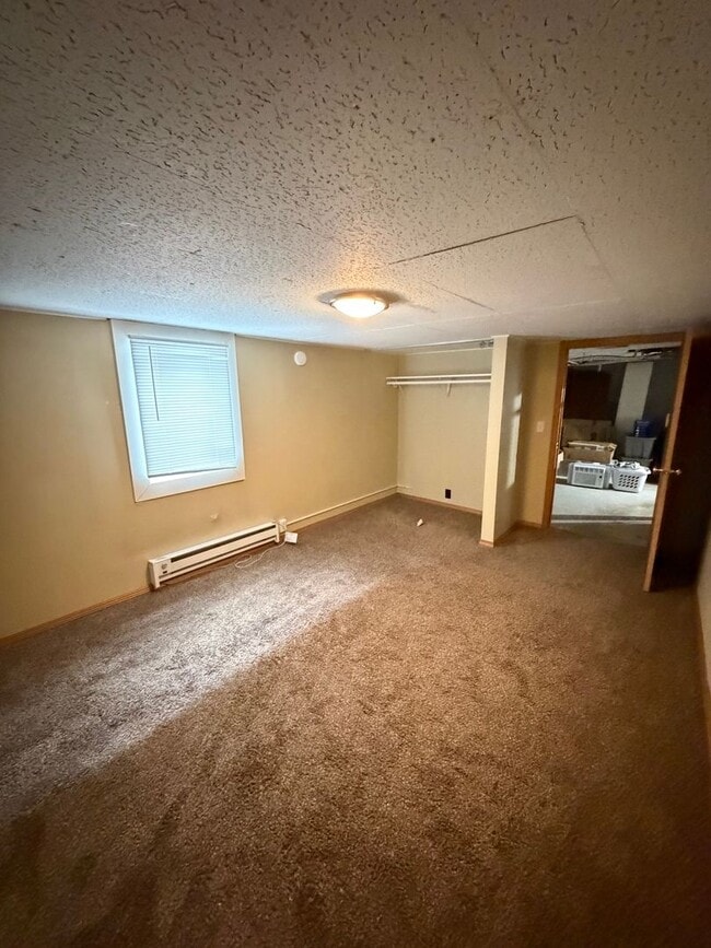 Building Photo - AVAILABLE JUNE - Beautiful 4 Bed 1 Bath Near UMD