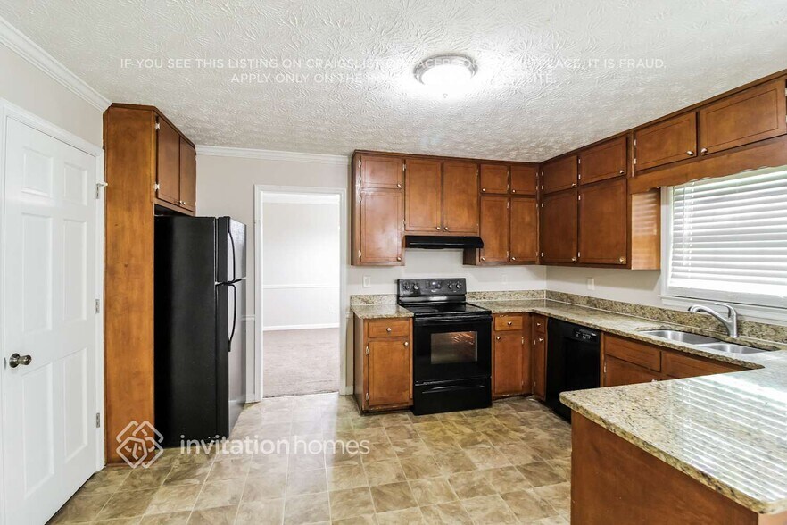 Building Photo - 1740 Meadowchase Ct