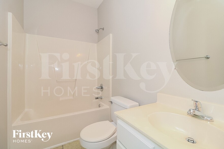 Building Photo - 218 Sweetbriar Ct