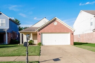 Building Photo - 7296 Green Ash Dr