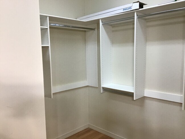 Building Photo - 5 Bdrm, 3 Full bath, clean nice home in Oro Valley-La Canada & Naranja