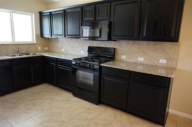 Building Photo - 1033 Britt Ln
