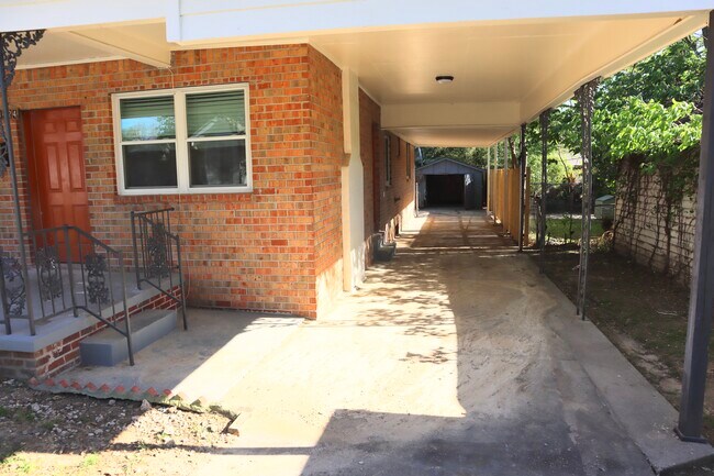 Building Photo - 1624 South St