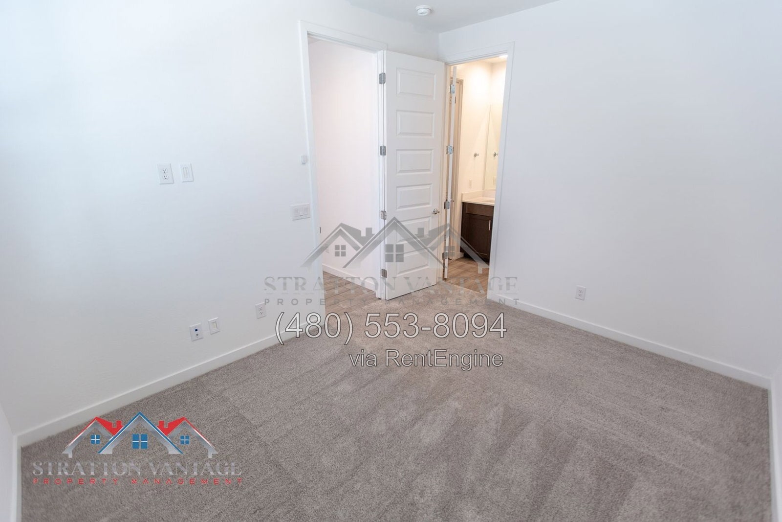Building Photo - 4029 E Amoroso Dr