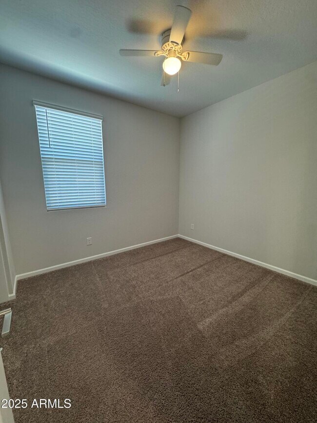 Building Photo - 24623 W Mohave St