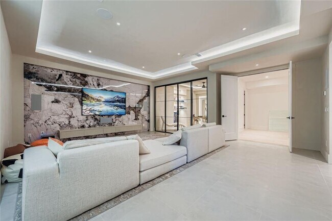 Building Photo - 1223 Mayfair Dr NE