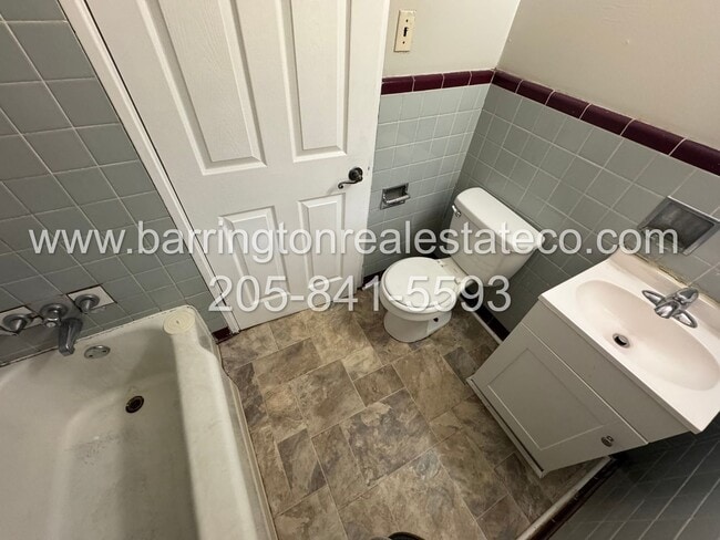 Building Photo - 216 Sanford Dr