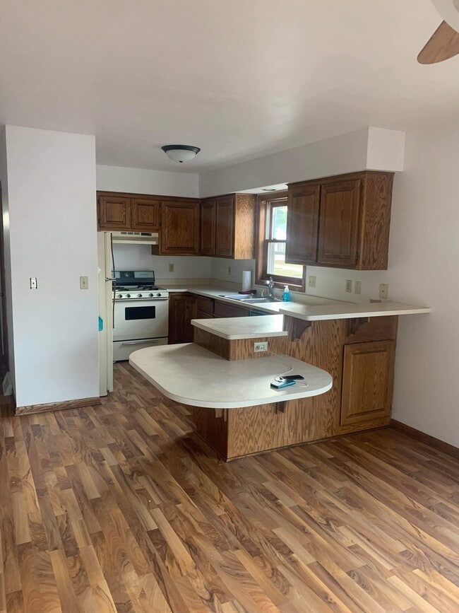 Building Photo - 4050 S Brust Ave