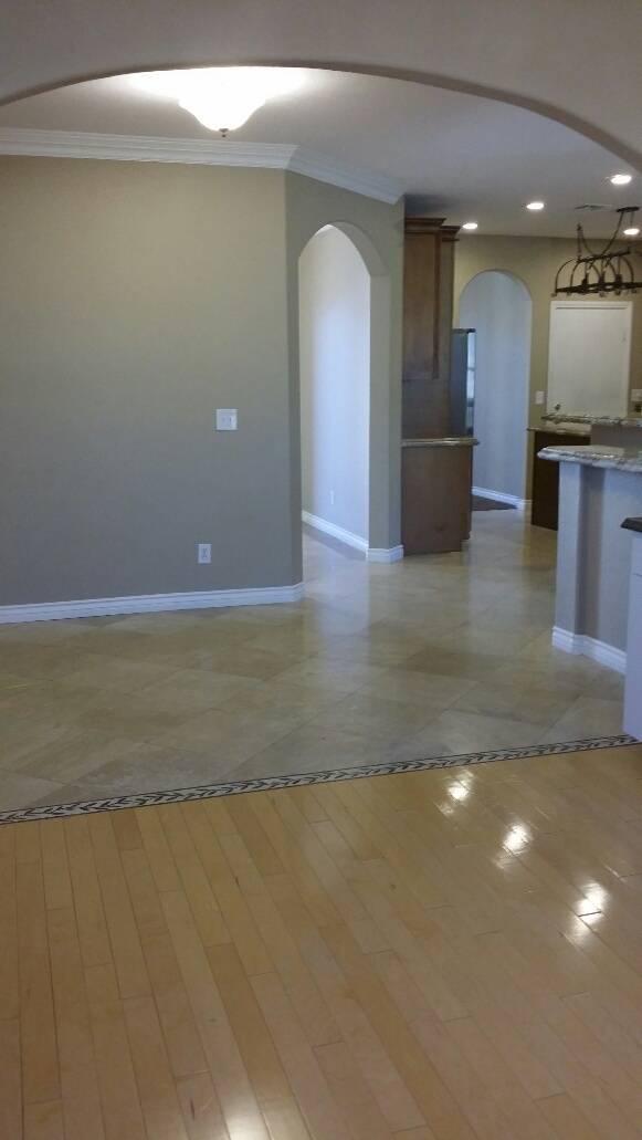 Building Photo - 828 Bussora Rose Dr