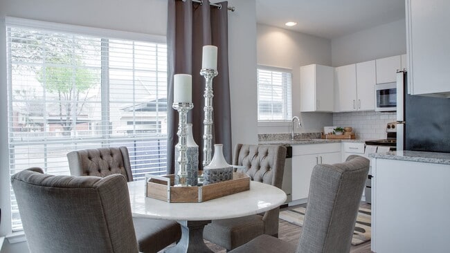 Building Photo - z-121625-The Palmer at Las Colinas