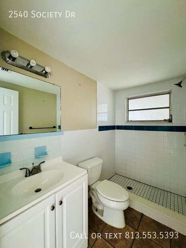 Building Photo - 2540 Society Dr