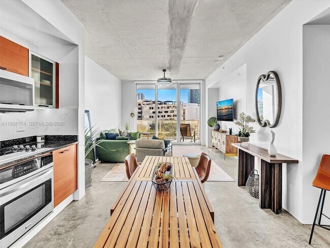 Building Photo - 3470 E Coast Ave