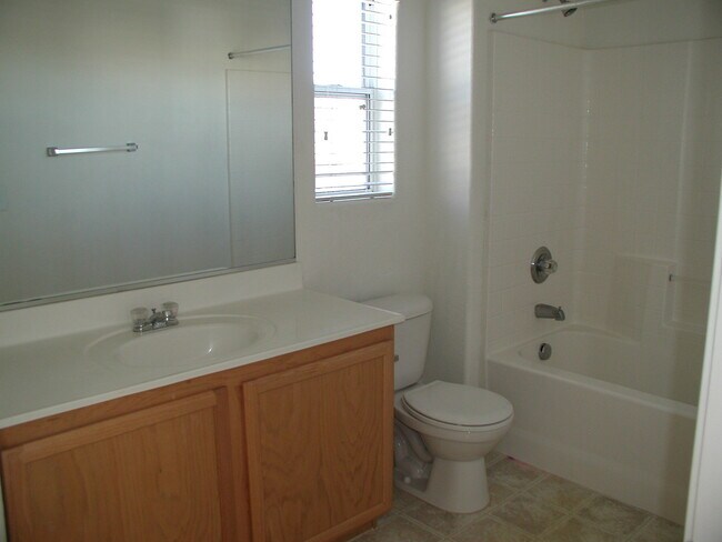 Building Photo - Soneto Creek