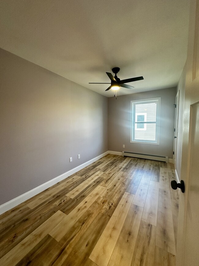 Building Photo - 46 Firefly Ln