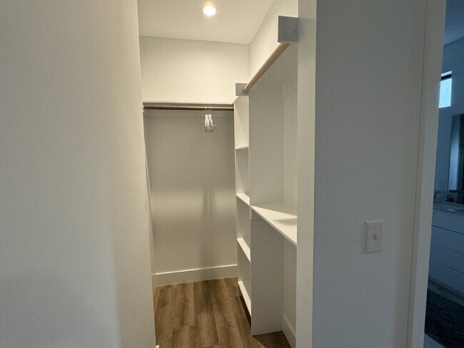Building Photo - Available Furnished or Unfurnished