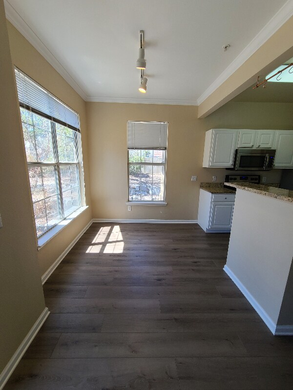 Building Photo - 7462 S Quail Cir