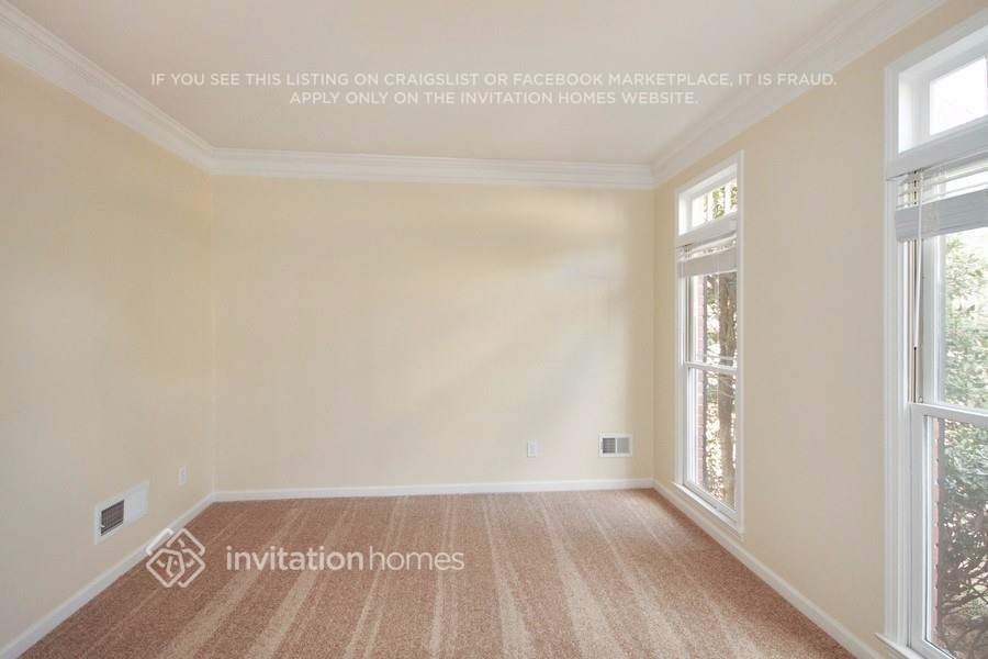 Building Photo - 253 Sedgewick Trail