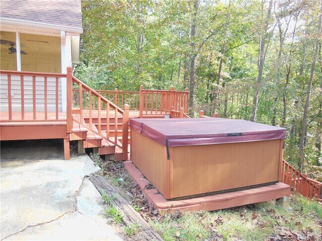 Building Photo - 2583 Parker Trail