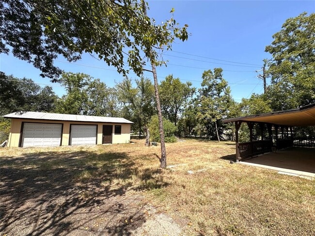 Building Photo - 400 Sun Bonnet Dr