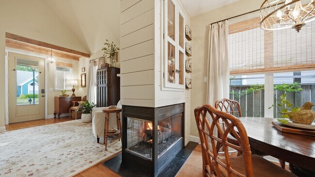 Building Photo - 1164 Misty Isle Dr