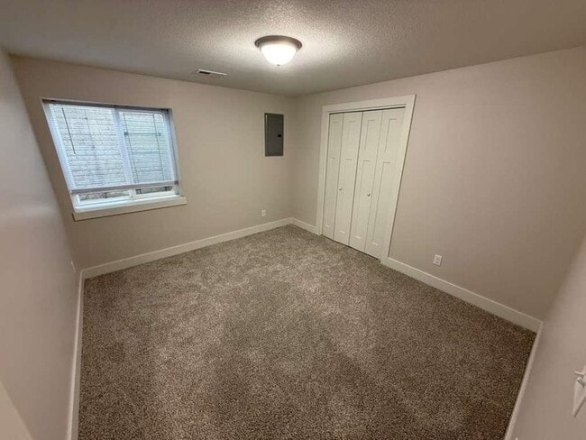Building Photo - 5138 N Toben Dr