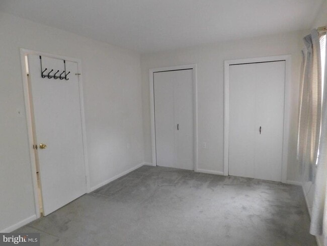 Building Photo - 205 Moore Dr