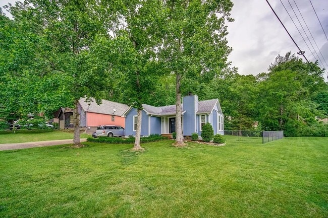 Building Photo - 921 Fitzpatrick Rd