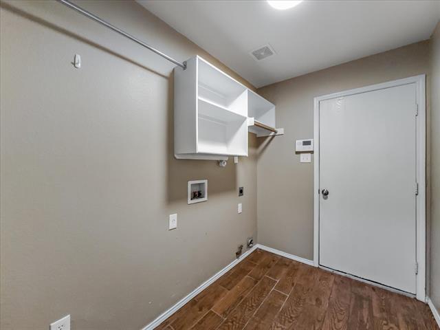 Building Photo - 6 Brairwood Ct