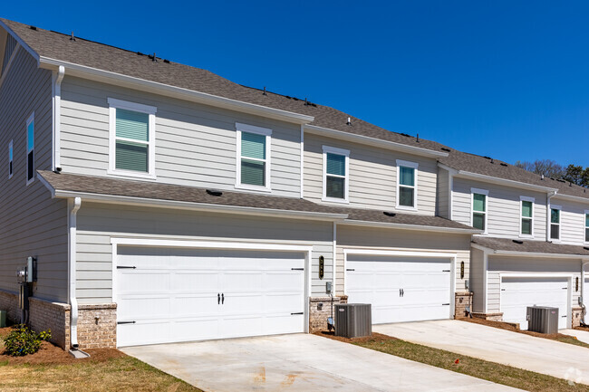 Building Photo - Covey Homes Paper Mill