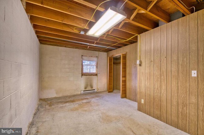 Building Photo - 36960 Glendale St