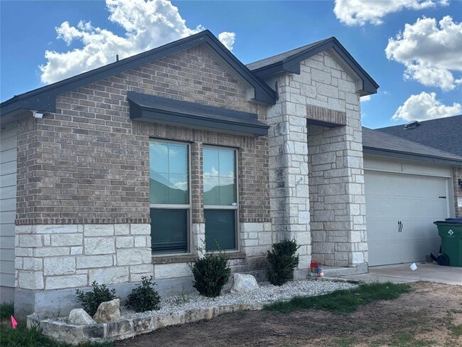Building Photo - 117 Beth Ann Loop