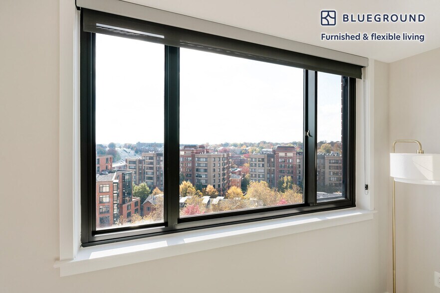 Building Photo - 1200 N Veitch St