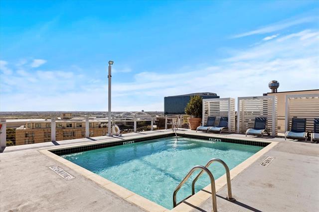 Building Photo - 1122 Jackson St