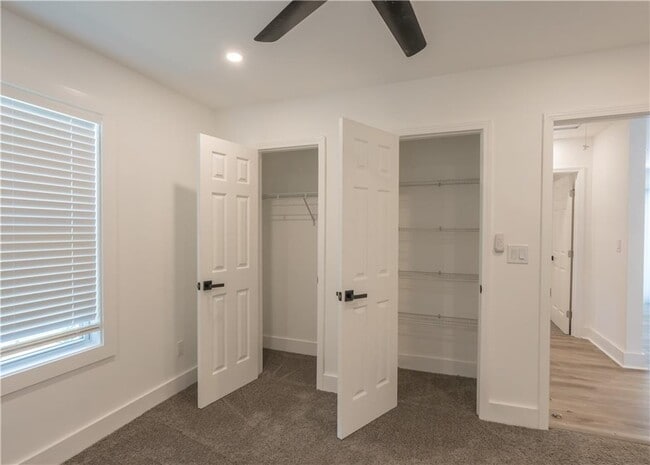 Building Photo - 3822 Bakers Ferry Rd SW