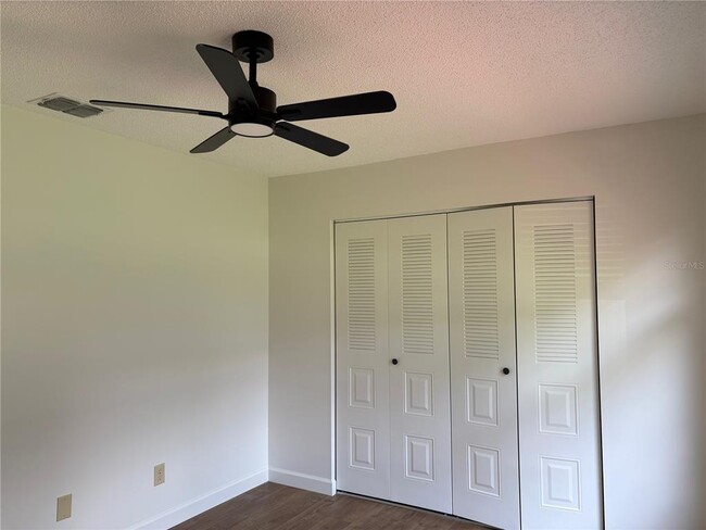 Building Photo - 4824 Gallant Ln