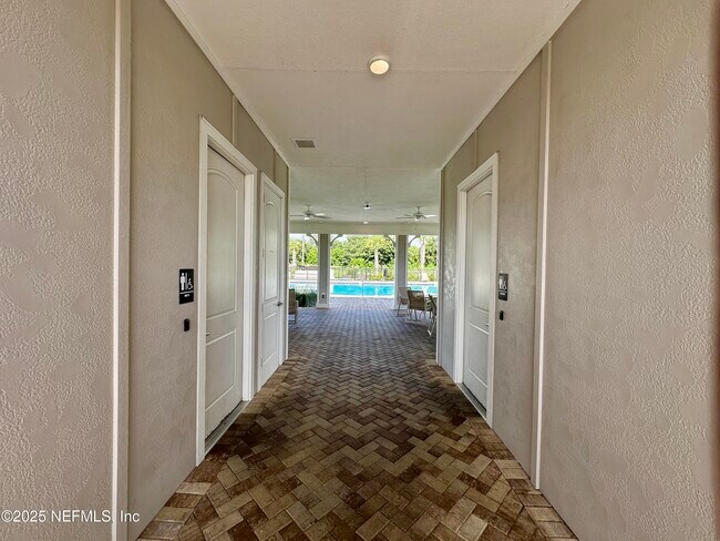 Building Photo - 3330 Lawton Pl